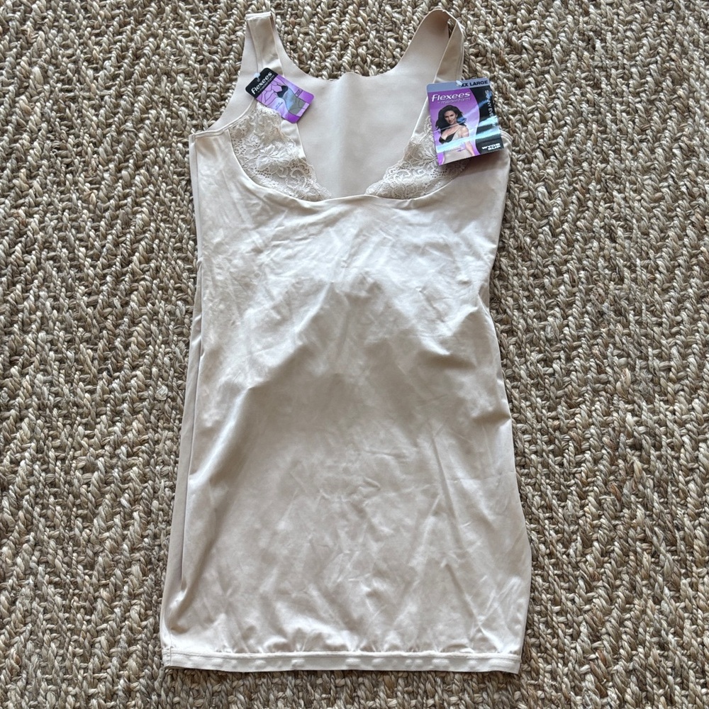 Flexees by Maidenform WYOB Slip NEW